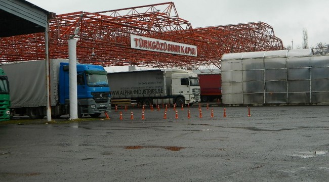 Sınır kapılarında virüs tedbirleri en üst seviyede uygulanıyor