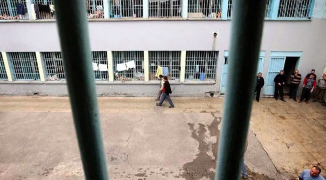 Sözcü yazarı Çölaşan: Yaşamını cezaevlerinde sürdürmek zorunda olanları zor günler bekleyebilir