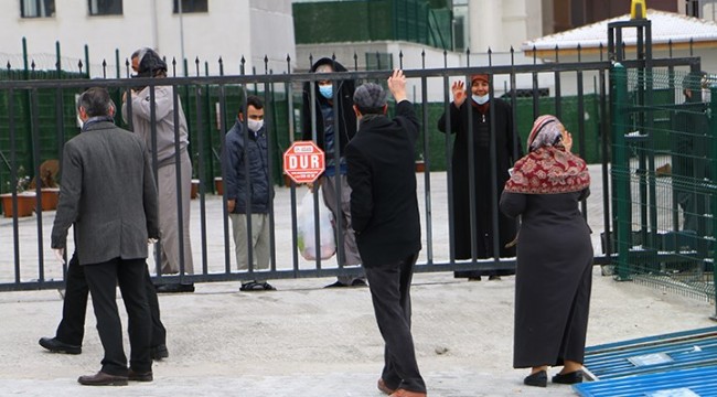 Umreden döndükten sonra çarşıya çıkan bir kişi yakalandı