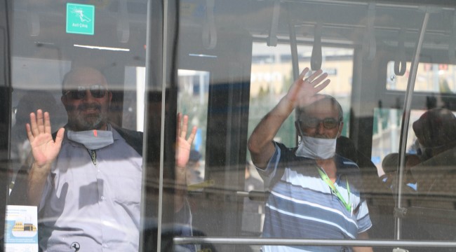 Umreden dönen yolcular Konya'da yurtlara yerleştiriliyor