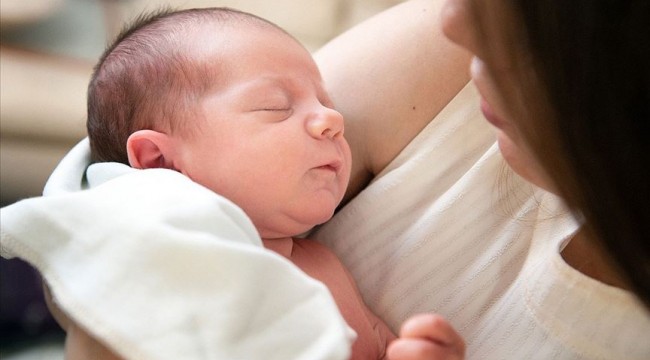 Emziren annelere 'oruç tutmadan önce doktorunuza danışın' uyarısı