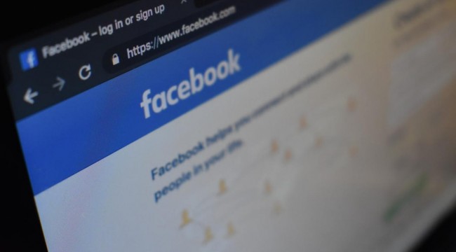 Facebook, Zoom’a rakip oldu: Aynı anda 50 kullanıcı görüntülü konuşabilecek