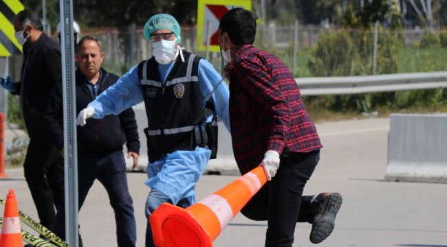 Koronavirüs testi pozitif çıktı, hastaneden kaçıp polislere dehşet yaşattı