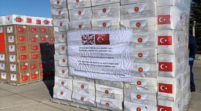 MSB: Kovid-19'la mücadelede kullanılacak ikinci grup sağlık malzemeleri bugün İngiltere'ye gönderildi