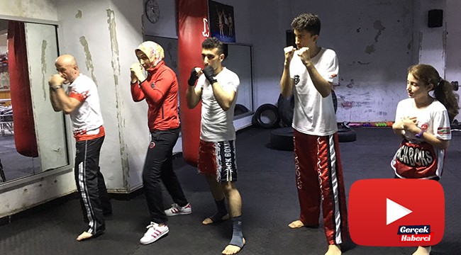 Sporcu aileden karantina günlerinde "Online ders"