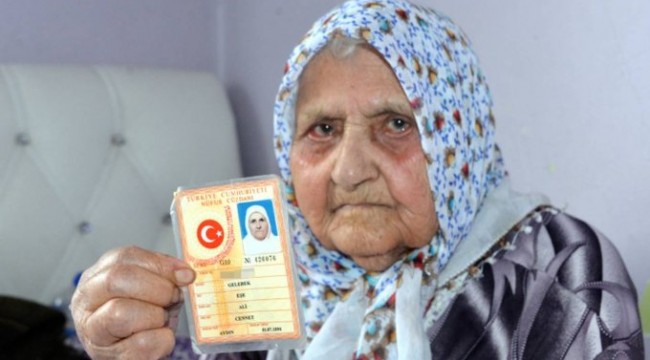 13 çocuklu, 400 torunlu 126 yaşındaki Eşe nine koronayı yendi