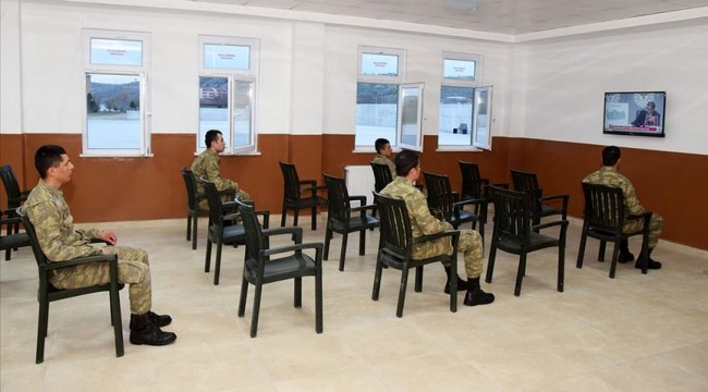 Askeri birliklerdeki Kovid-19 tedbirleri sürüyor