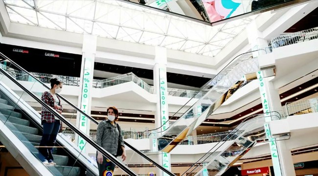 AVM’lere ilk üç günde 3.4 milyon kişi gitti