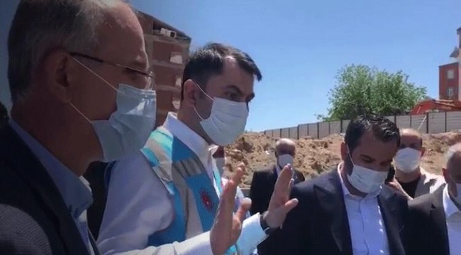 Bakan Kurum’dan Elazığ’da yüklenici firmanın müteahhidine sert uyarı! ‘’İşini düzgün yapmaya niyetin yoksa bırak’’