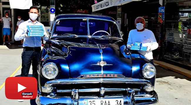 Çeşme'de 65 yaş ve üstüne 1952 model arabayla servis