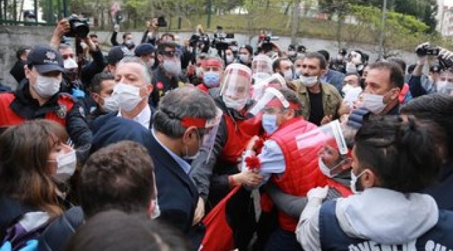 İçişleri Bakanlığı: 1 Mayıs Türkiye'de 184 etkinlikle kutlandı, İstanbul'daki olayların sorumluluğu DİSK'e aittir