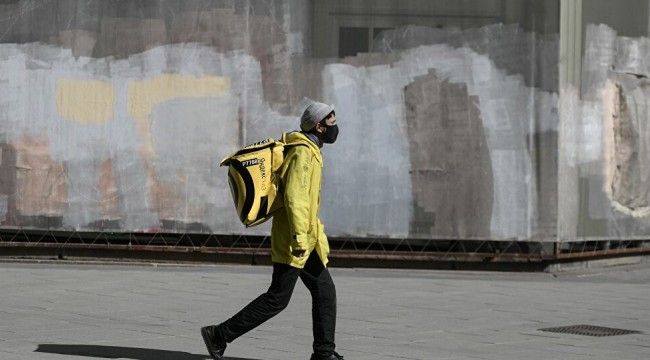 Rusya'da son 24 saatte 9 bin 709 yeni Kovid-19 vakası