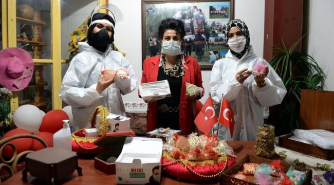 Sığınmacılar Kovid-19 ile mücadele için maske ve sabun üretiyor