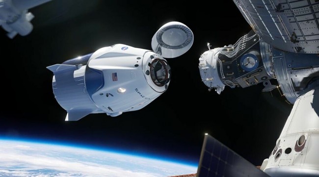 SpaceX'in başarıyla fırlattığı Crew Dragon Kapsülü, Uluslararası Uzay İstasyonu'na bağlandı