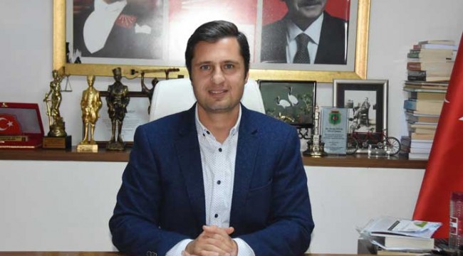 Yücel'den Anneler Günü Mesajı