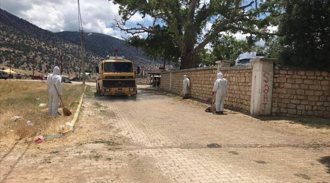 Antalya'daki Abdal Musa Türbesi, ziyaretçi çiftte Kovid-19 çıkınca kapatıldı