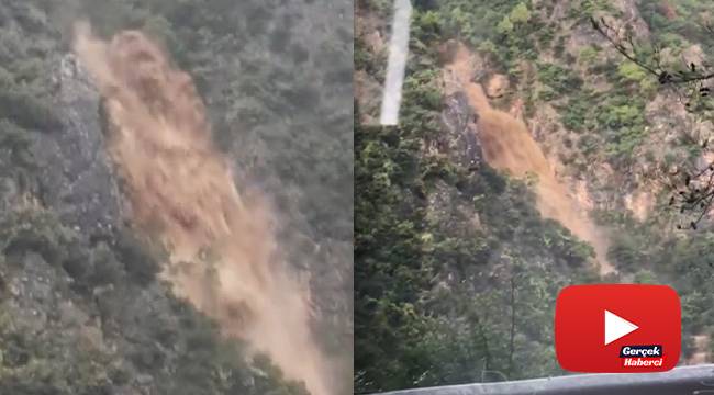 Dağ yarıldı, sel suları fışkırdı...O anlar kamerada