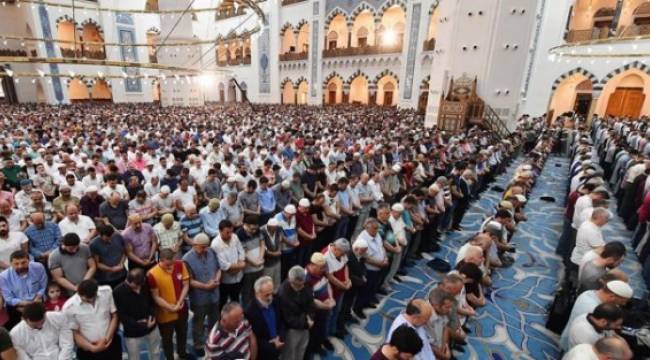 Diyanet İşleri Başkanı Erbaş'tan namaz açıklaması; camiler cemaate açılacak mı?