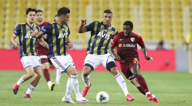 Fenerbahçe 10 kişiyle geri döndü, galibiyet hasretine son verdi