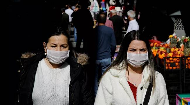 İstanbul, Ankara ve Bursa'da açık alanlarda maske takma zorunluluğu getirildi