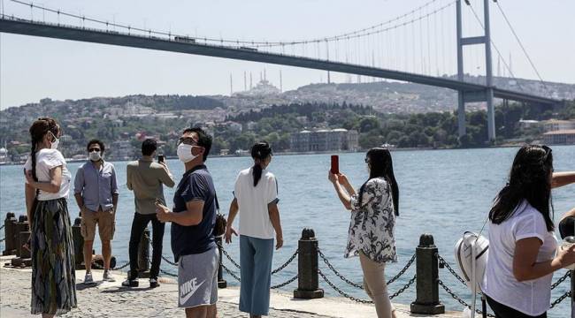 İstanbul yeni normalleşme sürecinin ilk hafta sonunu dışarıda geçirdi