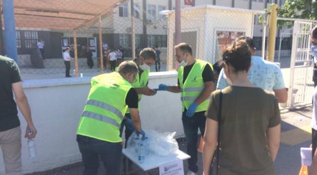 İzmir Büyükşehir Belediyesi'nden hafta sonu mesaisi