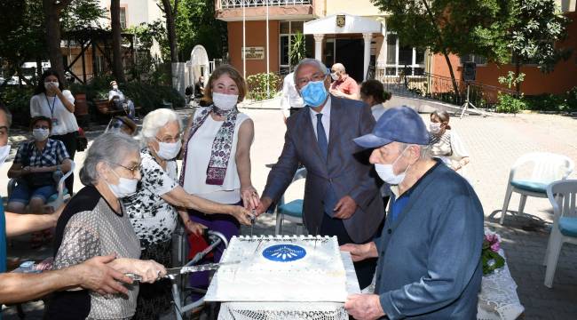 Karabağlar'da çifte kutlama