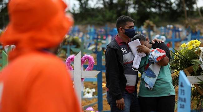 Kovid-19 nedeniyle son 24 saatte Brezilya'da 904, Meksika'da 341 kişi öldü