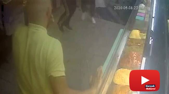 Ortaköy'de çöken yola vatandaşlar böyle düştü