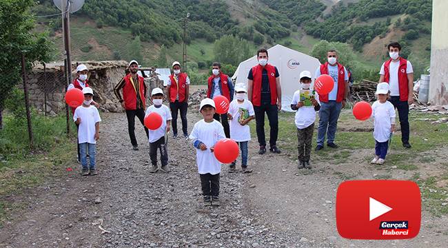 Psikososyal destek ekipleri, depremzede çocukların gönlüne dokundu