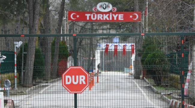 Türkiye’nin İran hariç diğer sınır kapılarındaki yasaklar kalktı
