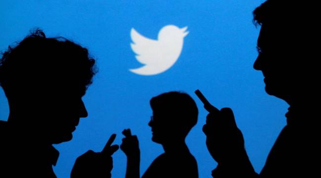 Twitter yeni bir özelliği denemeye başladı: Kullanıcılar, bir yazıyı RT etmeden önce içeriğini okuması için uyarılacak