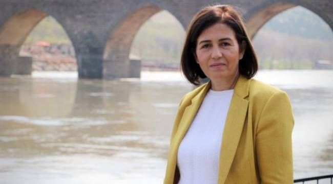 Yerine kayyım atandıktan sonra tutuklanan Sur Belediyesi Eş Başkanı Filiz Buluttekin tahliye edildi