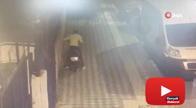 Anahtarı üstünde unutulan motoru böyle çaldılar
