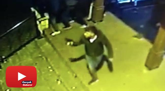 Cami avlusunda dehşet anları kamerada