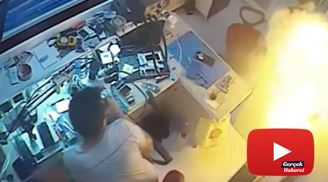 Cep telefonu bataryası bomba gibi patladı!