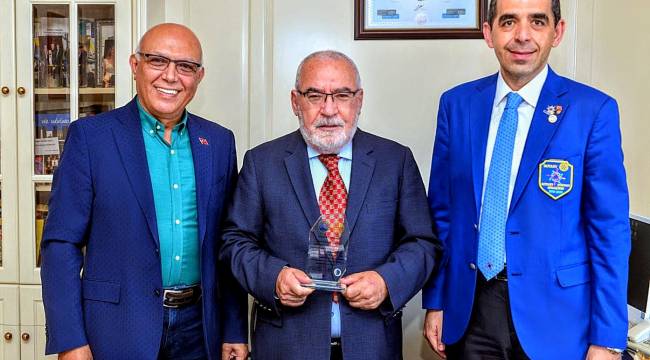 Çiğli Rotary'den Ramazan Soncul'a meslek hizmet ödülü