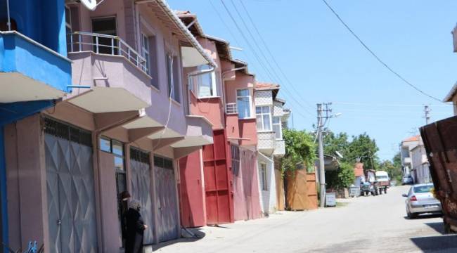 Dini nikahlı eşini ve kızını öldürüp intihara kalkıştı