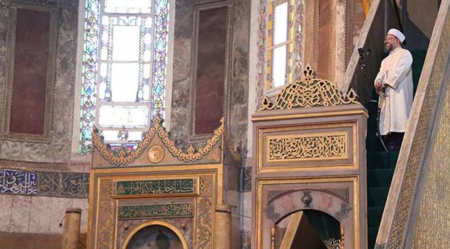 Diyanet'ten geri adım: Ayasofya hutbesindeki "lanet" kısmı kaldırıldı