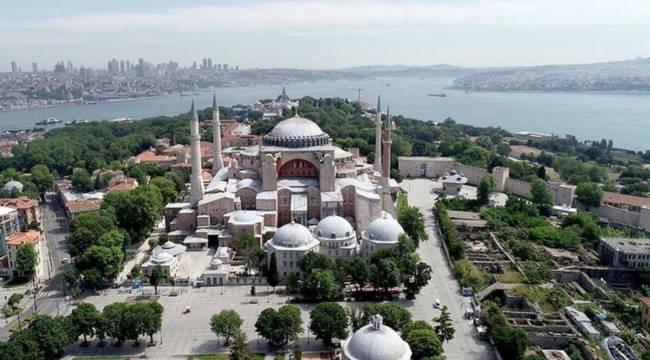 İBB Meclisi'nde kabul edildi: Ayasofya'nın planları 'Ayasofya Camii ve Külliyesi' olarak değiştirildi