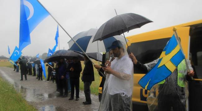 İsveç’te Uygur Türkleri Çin'i protesto etti