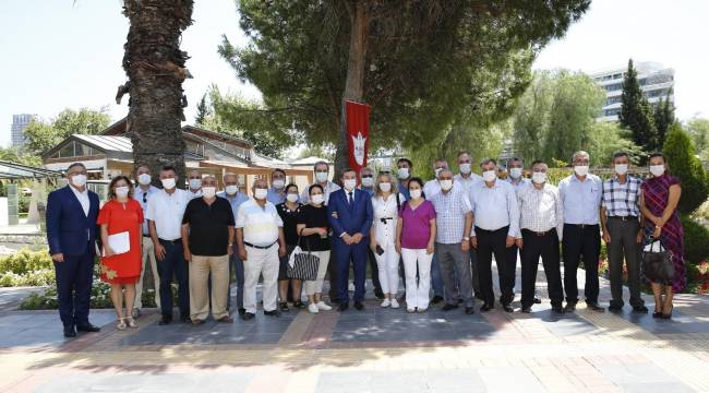 KONAK BELEDİYE BAŞKANI ABDÜL BATUR MUHTARLARLA BULUŞTU