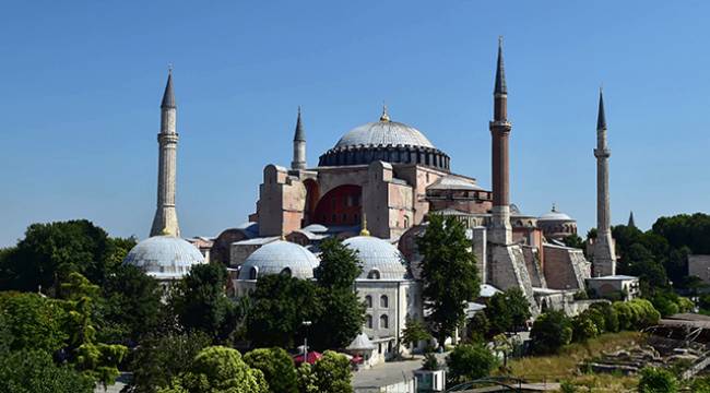 Kültür ve Turizm Bakanlığı ve Diyanet İşleri Başkanlığı arasında Ayasofya protokolü imzalandı