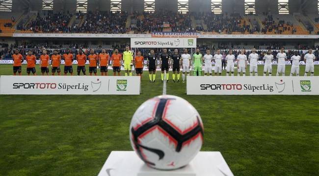 Lider Medipol Başakşehir, Konya deplasmanında