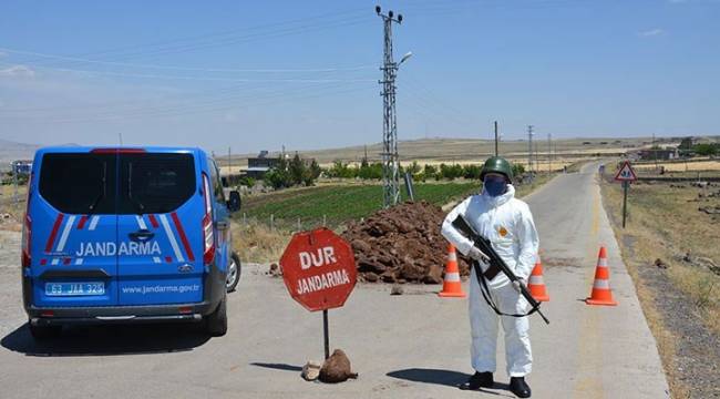 Nişan törenine katılan 1 kişinin koronavirüs testi pozitif çıktı, 75 kişi karantinaya alındı