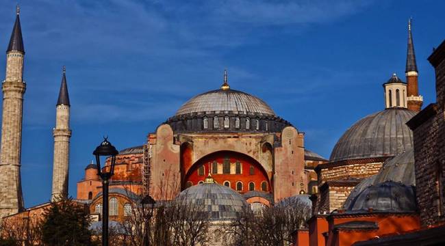 Son anket sonuçları açıklandı: Ayasofya AKP'ye oy kazandırdı mı?