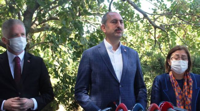 Adalet Bakanı Abdulhamit Gül: Kadın cinayetleri bir terör eylemidir