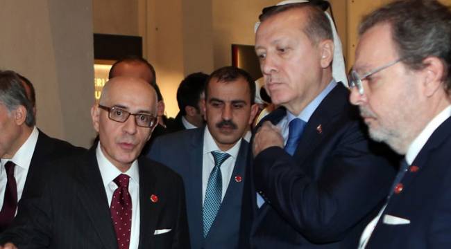 Atanması tartışma yaratan Hasan Bülent Kahraman, İBB’deki görevinden istifa etti