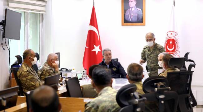 Bakan Akar: Pençe Operasyonlarında 83 terörist etkisiz hale getirildi