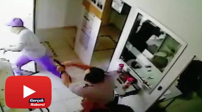 Cesur güvenlikçi silahlı soyguncuları tek başına püskürttü
